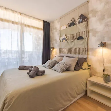 Industrial Loft At The Apartament *
