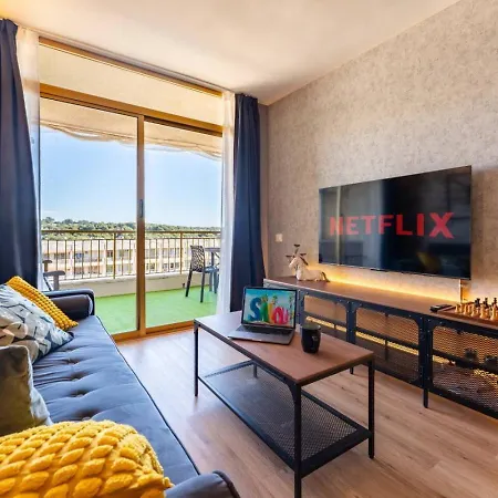 Industrial Loft At The Salou